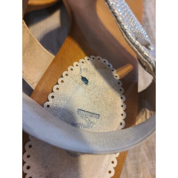 Cherie silver 3inch wedge size 7.5M woman's shoe - Picture 4 of 10